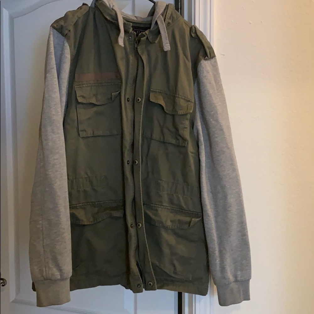 Jacket - Picture 3 of 4